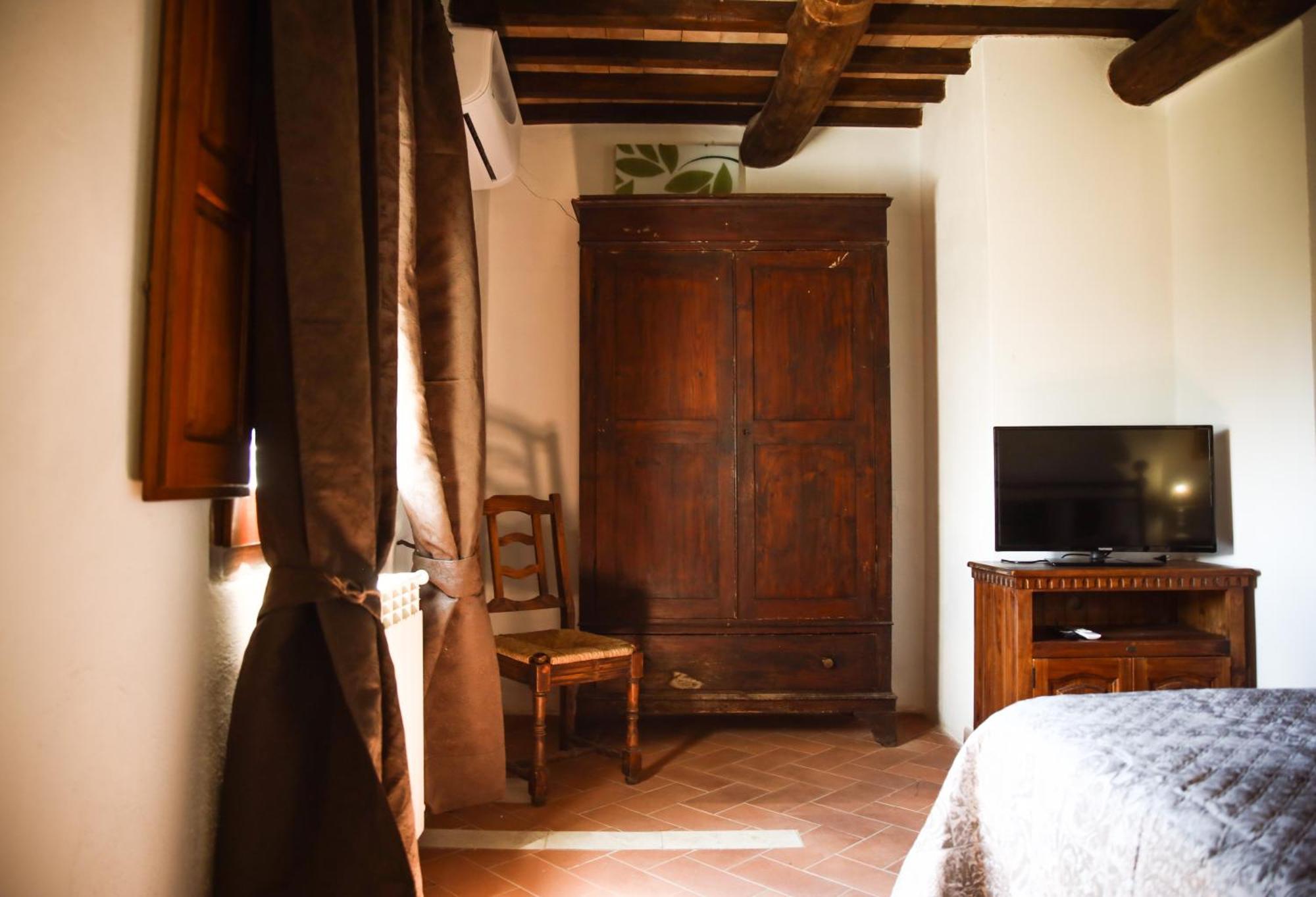 Bio Agriturismo Poggio Aione 사투르니아 외부 사진