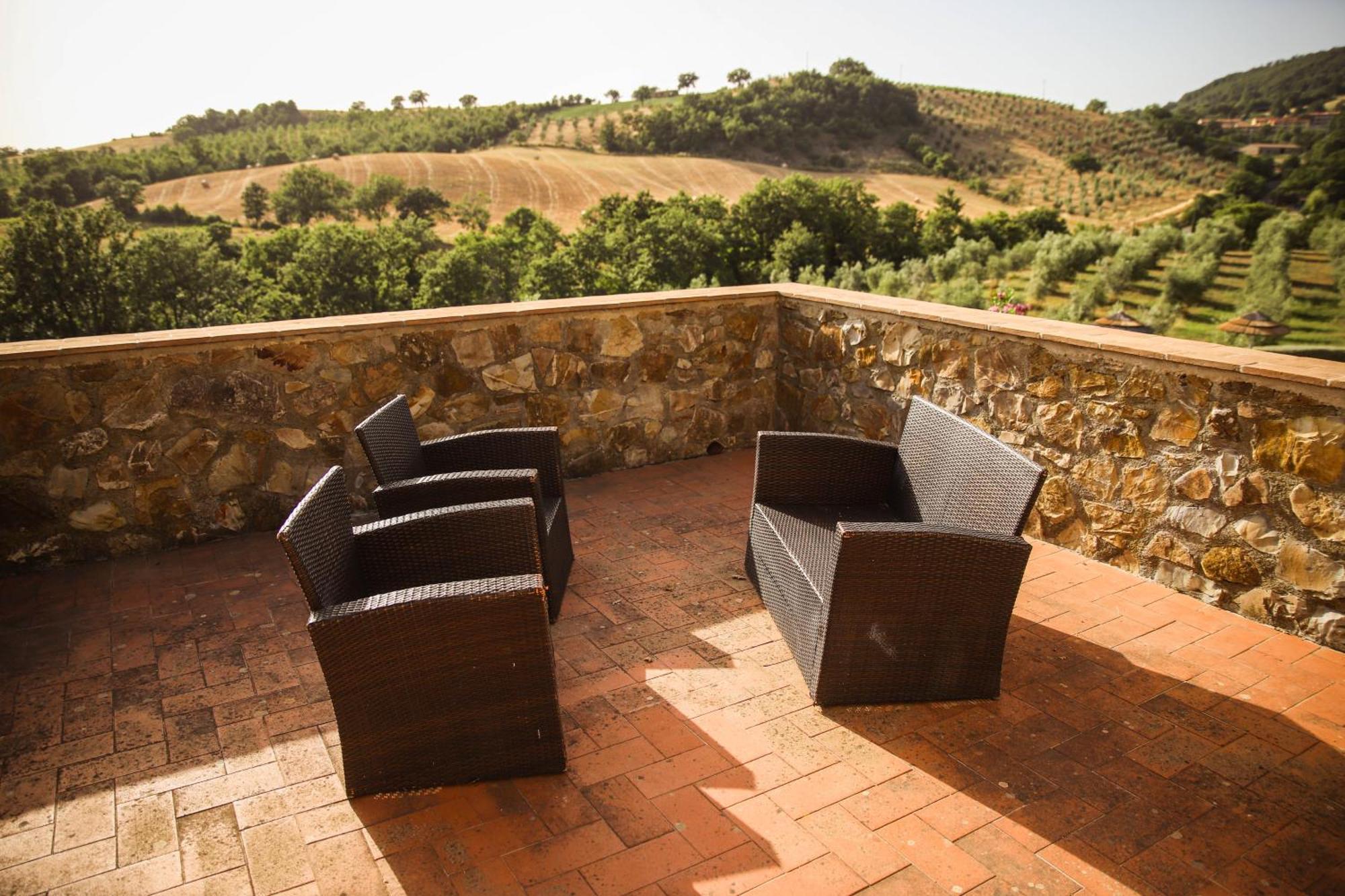 Bio Agriturismo Poggio Aione 사투르니아 외부 사진