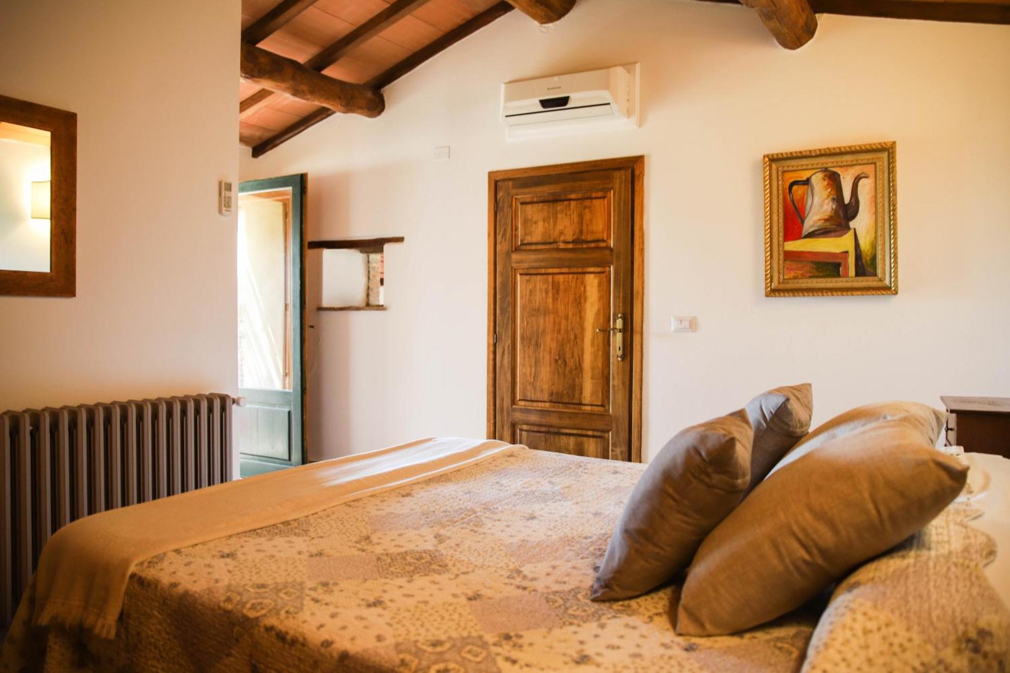 Bio Agriturismo Poggio Aione 사투르니아 외부 사진