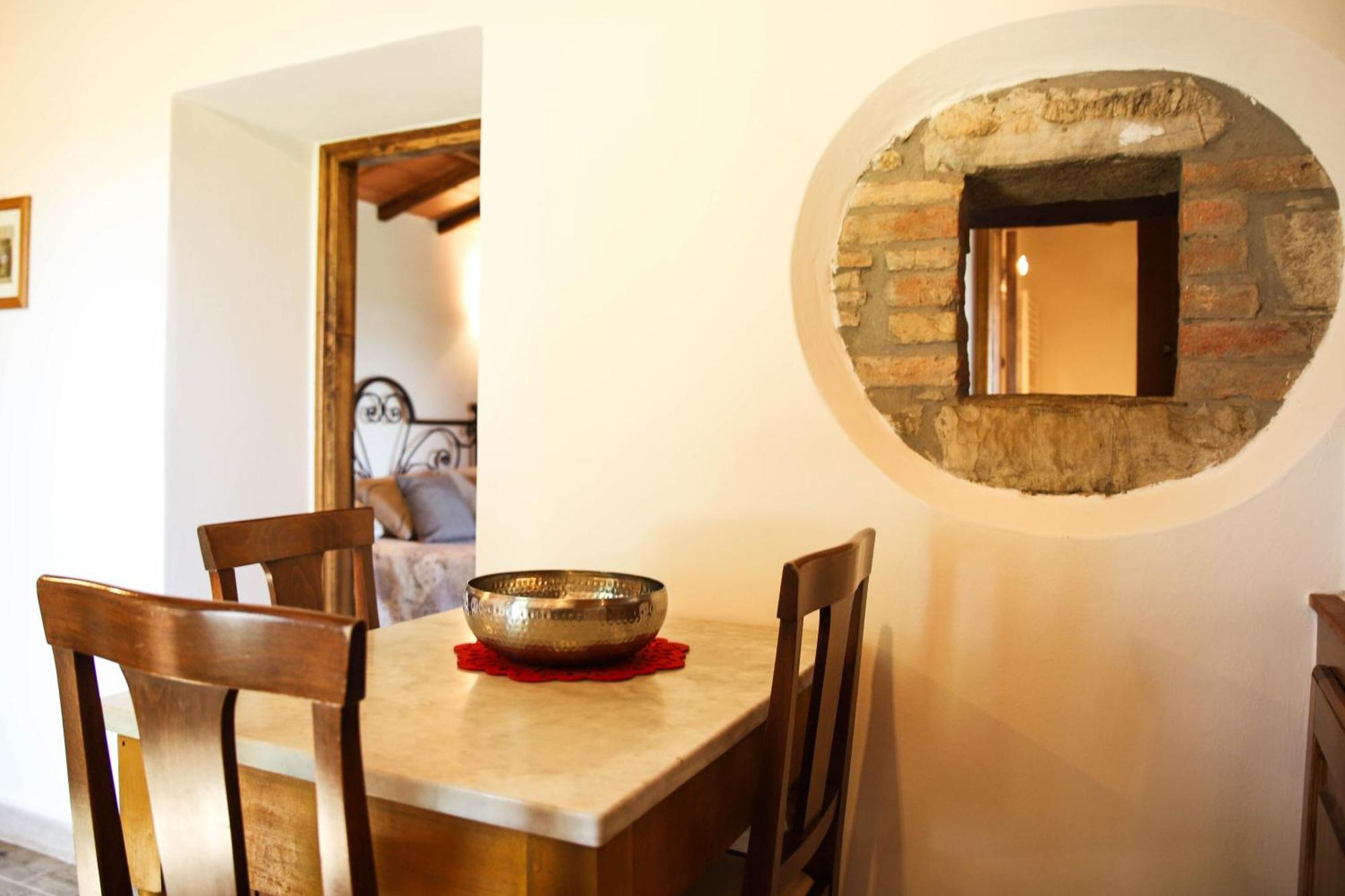 Bio Agriturismo Poggio Aione 사투르니아 외부 사진